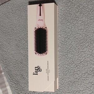 L'ange Le Vite Ceramic Straightening Brush